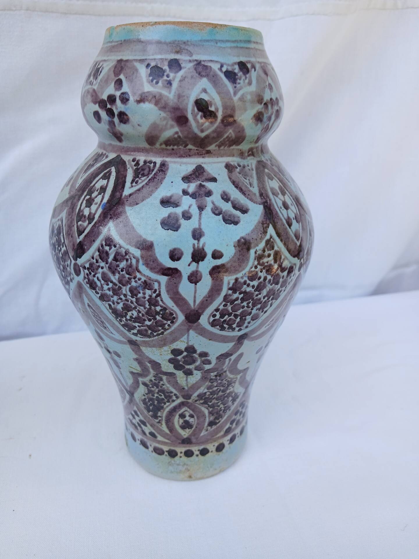 Vase safi ancien signé