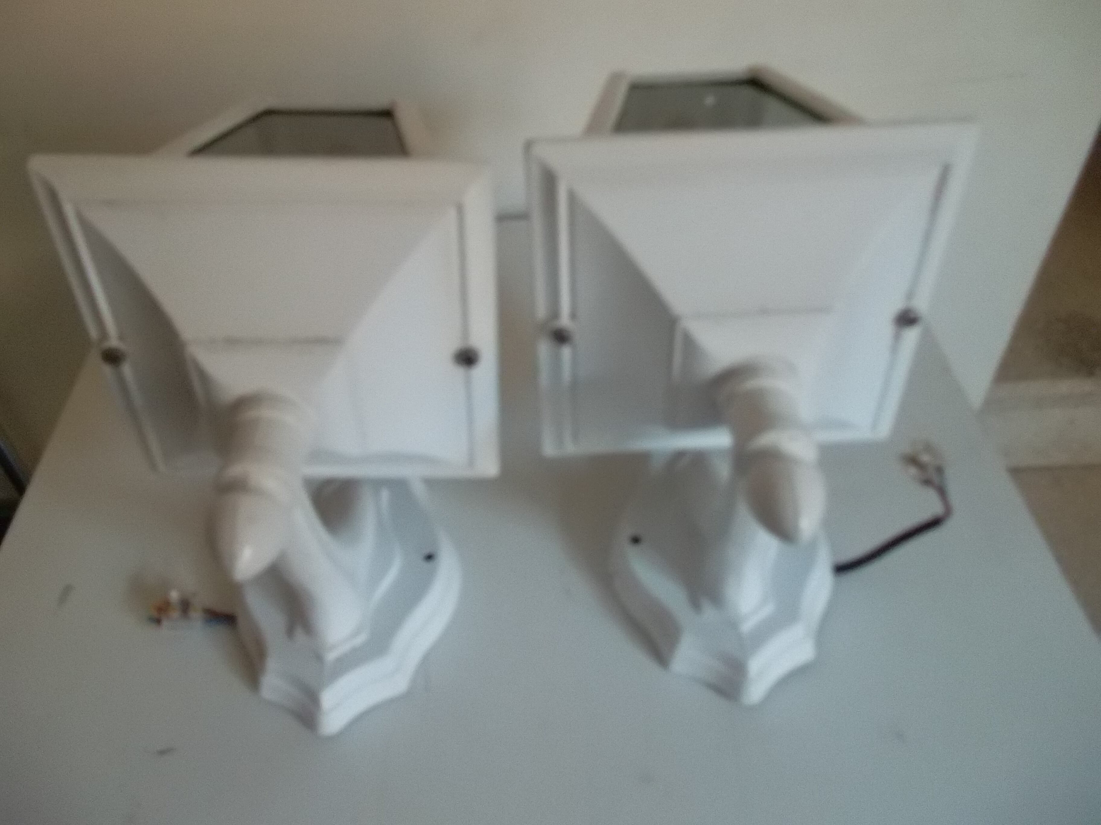 Pair of outdoor lanterns