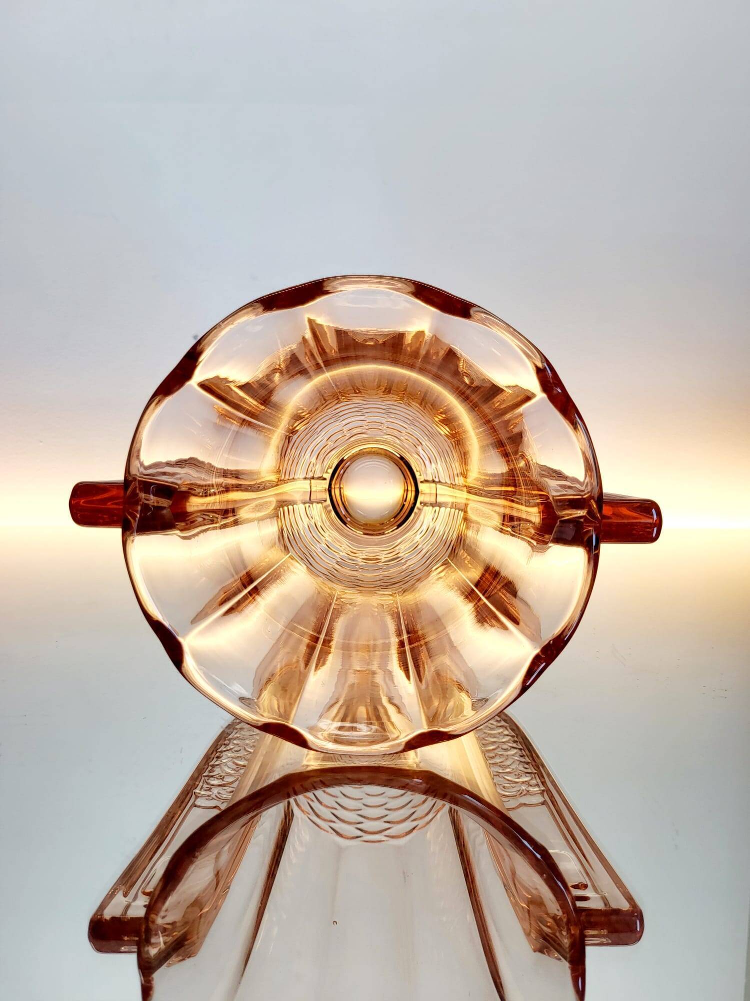 Vase Art déco en cristal Val Saint Lambert rose, série Luxval modèle Romeo, Belgique