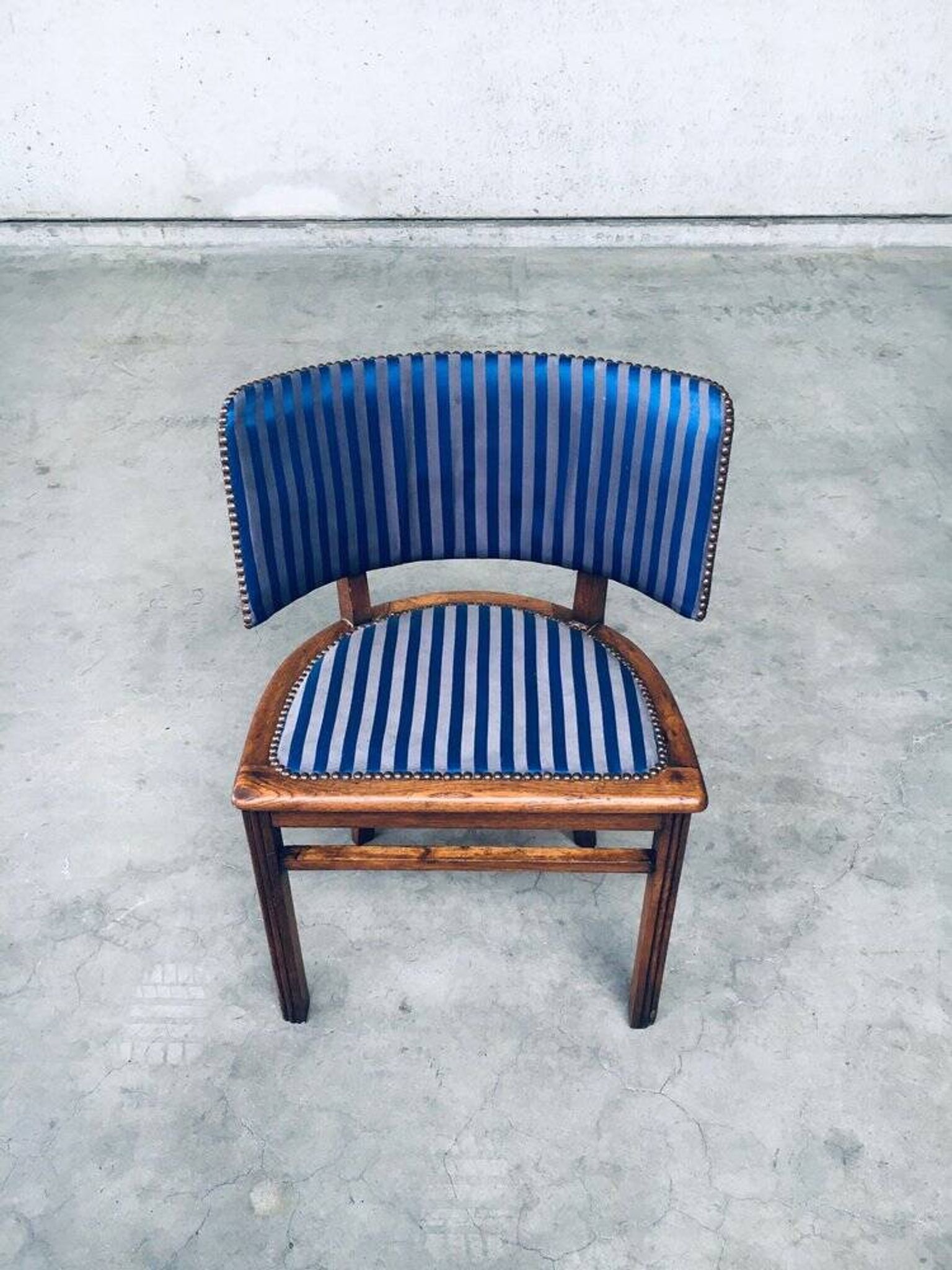 Set of Art Deco Curved Back Side Chairs, France, 1930s