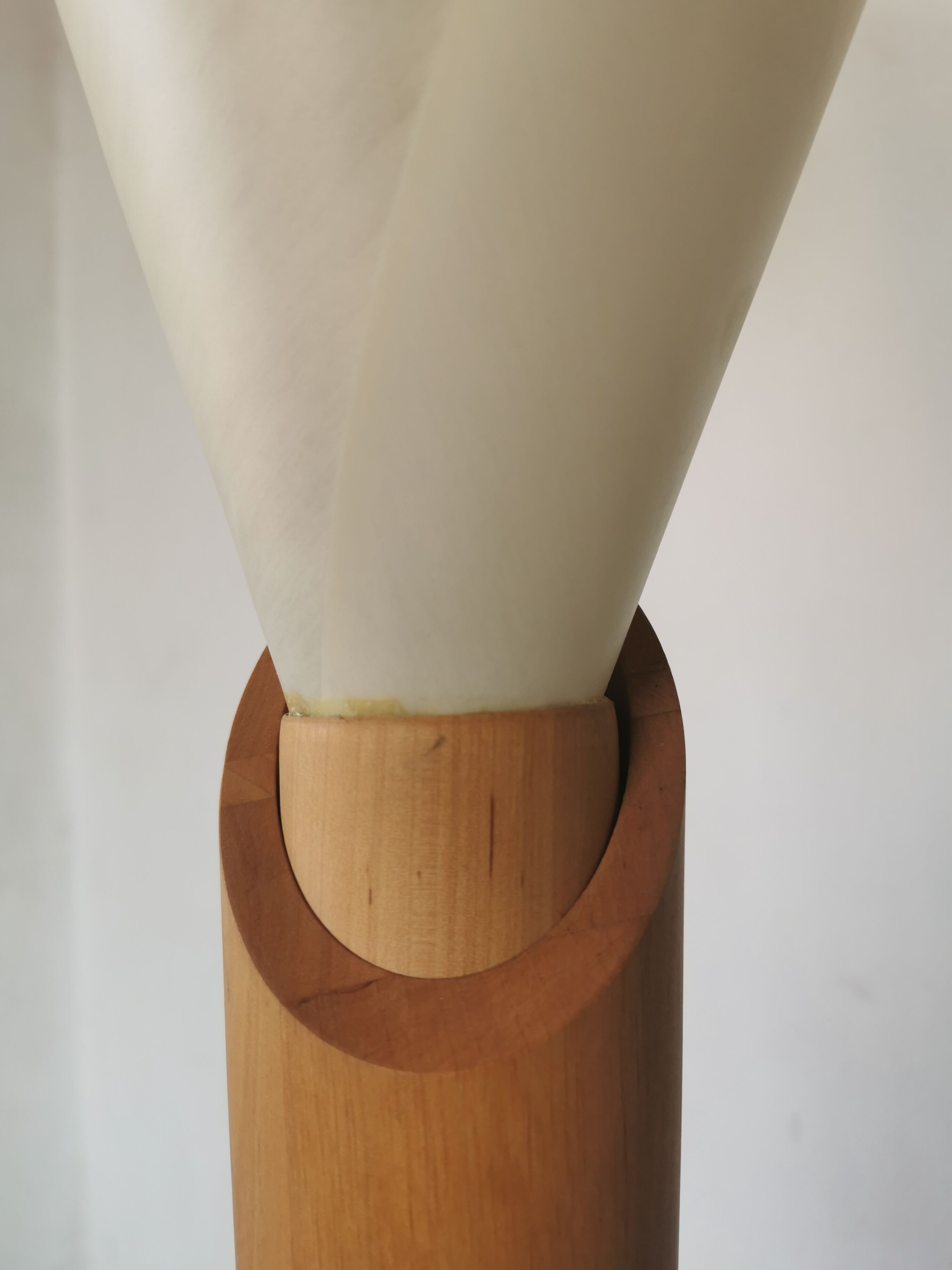 Floral wooden floor lamp