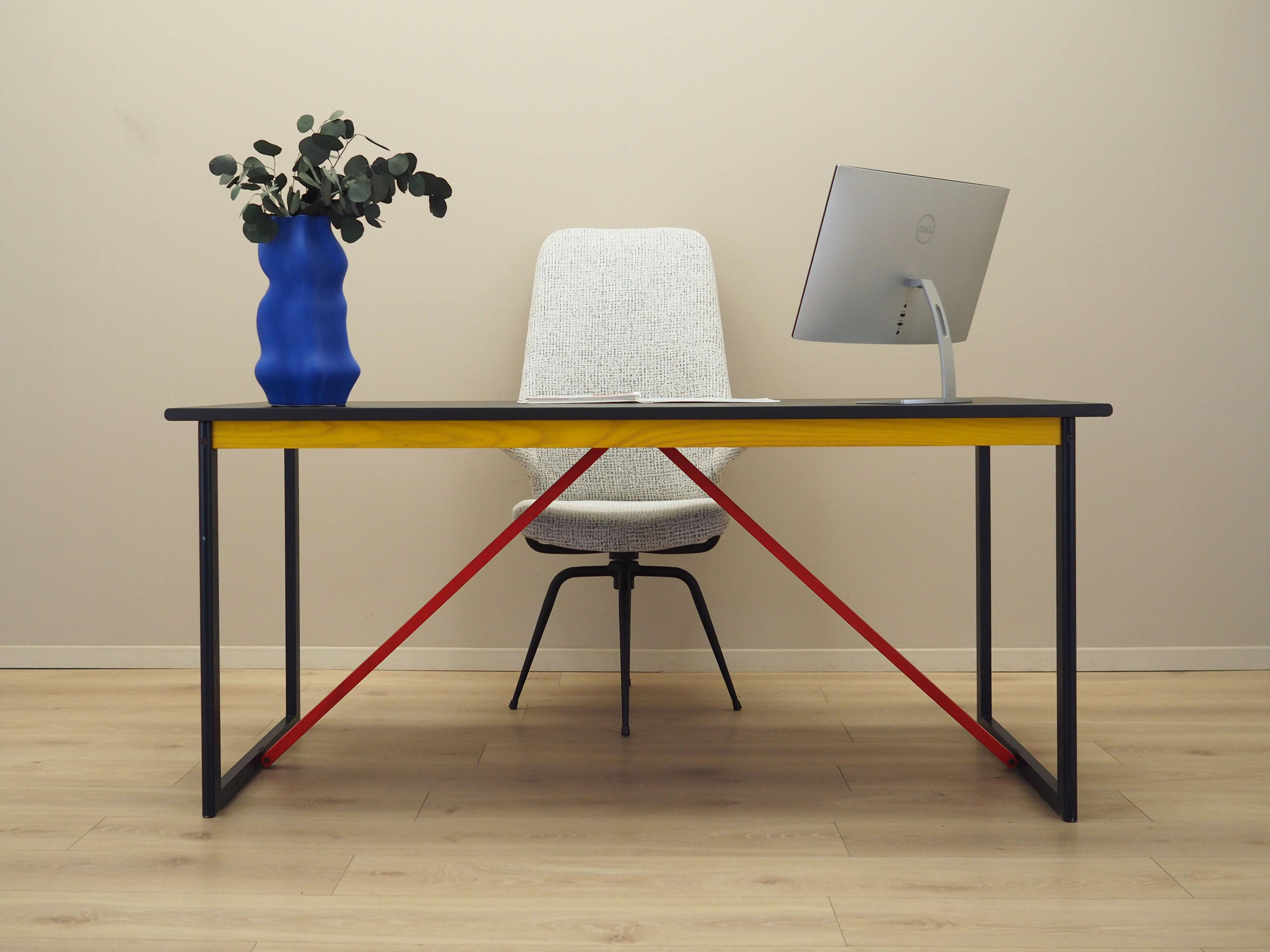 Acacia desk, Italian design, 1980s, production: Italy