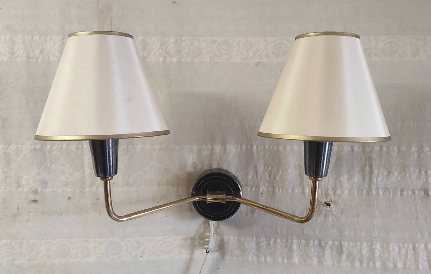 Double light wall sconces in gilded brass and gun barrel - 1950s/60s