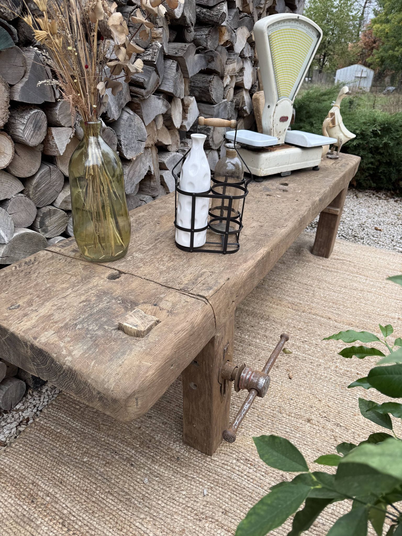 low carpenter's bench / TV cabinet bench