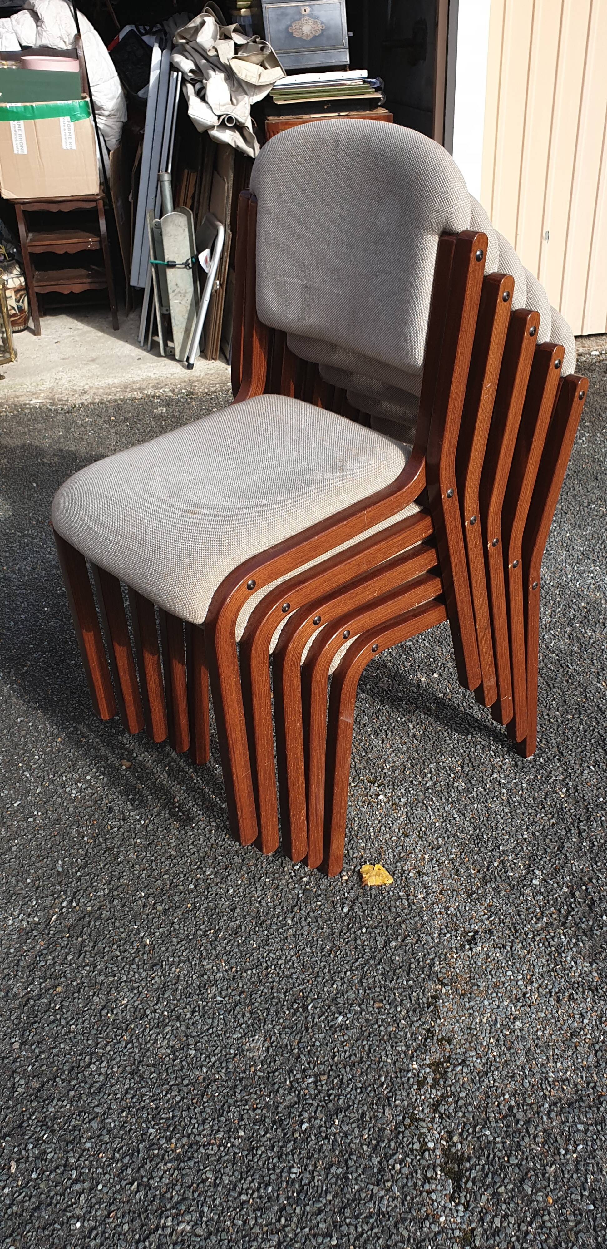 5 contemporary design chairs in curly wool
