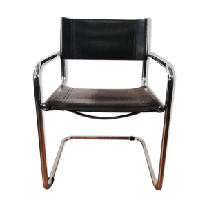 fauteuil en cuir noir