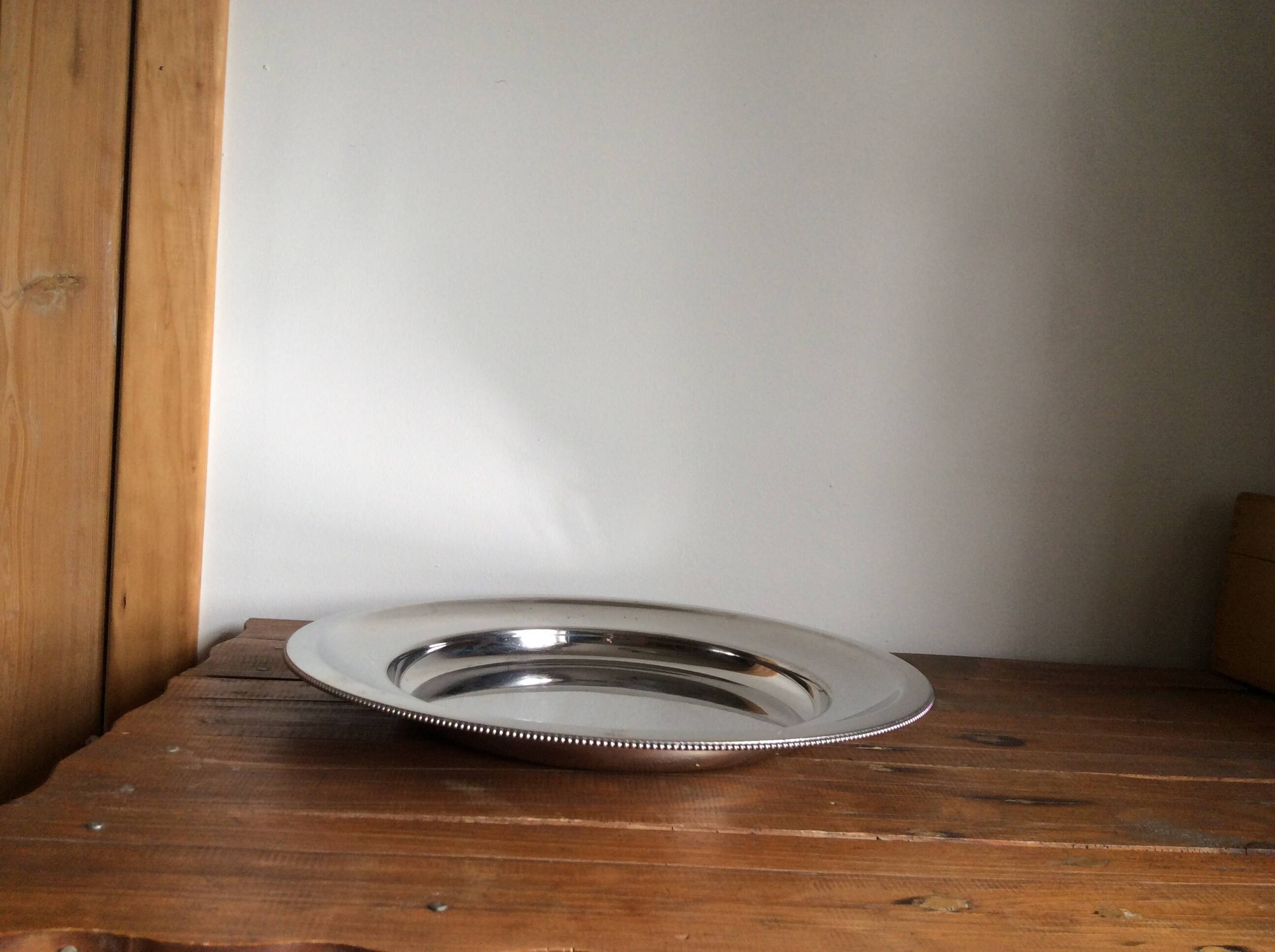 Stainless steel pearl plate