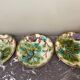 3 assiettes en barbotine