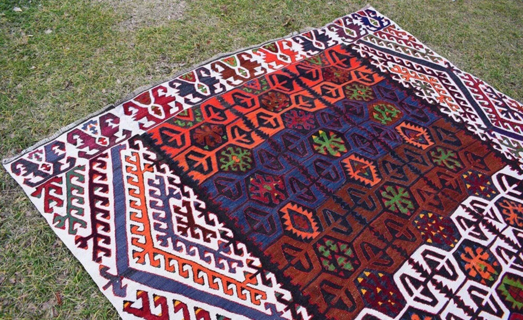 Vintage Turkish kilim, handwoven, 190x445 cm.