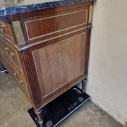 Commode en acajou et placage d'acajou époque Louis XVI, fin du 18ème s.