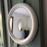Round mirror
