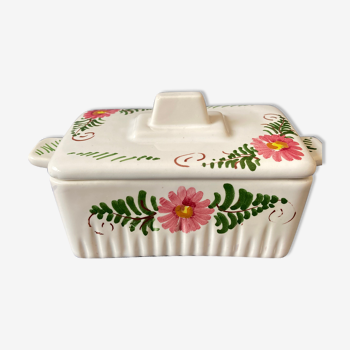 Beurrier en porcelaine fleuri