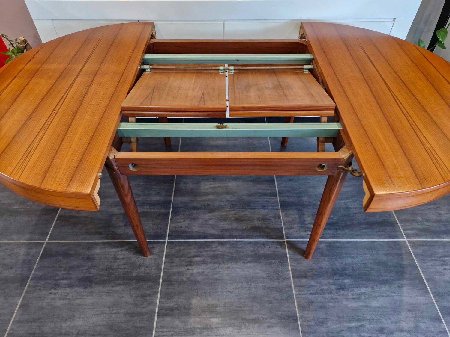 Scandinavian extendable teak round table, 1960s