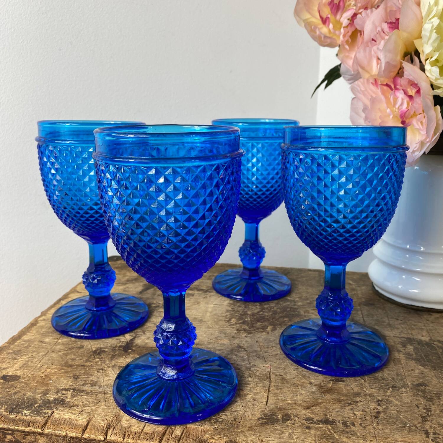 Casa Lopez Diamond-Tipped Wine Glasses