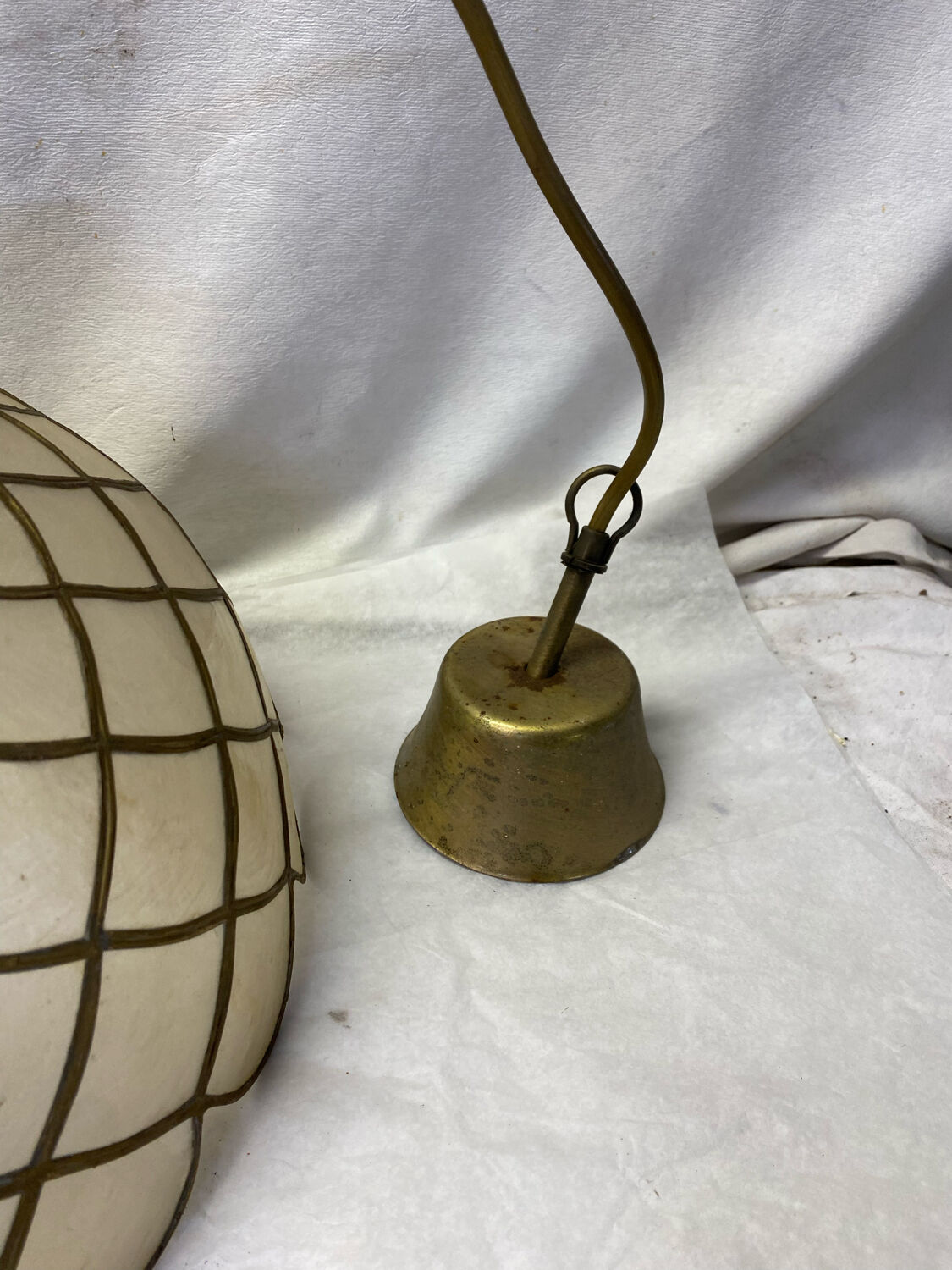 Old mother-of-pearl and brass suspension