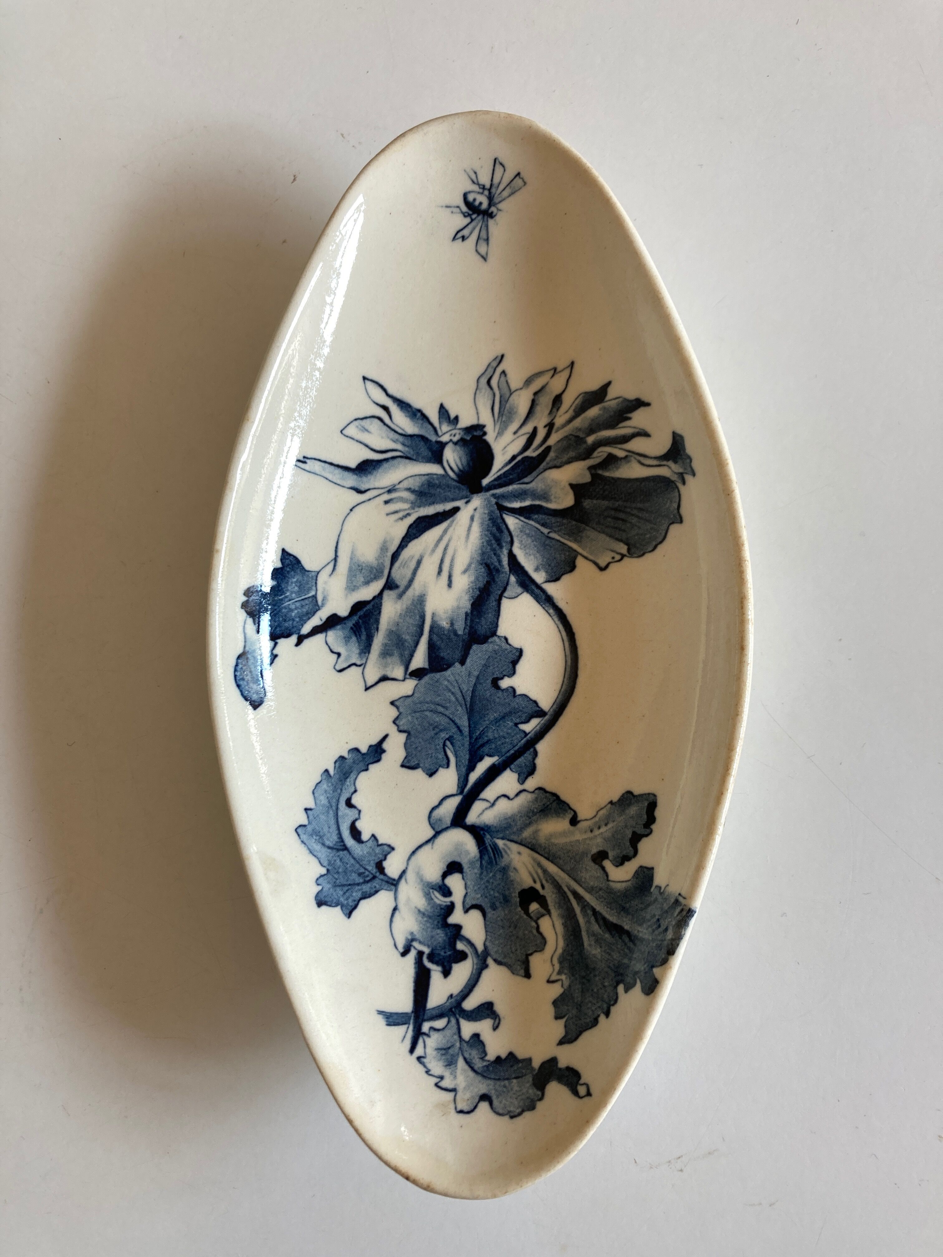 Dish raviots in Gien earthenware 19th decoration Summer blue black