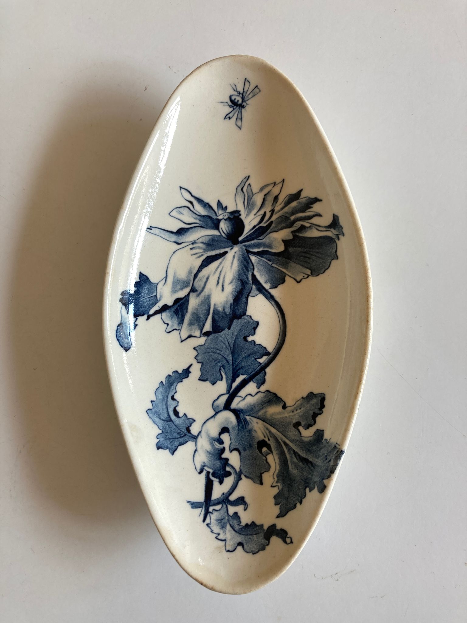 Plat ravier pavots en faïence de Gien 19e décor Eté bleu noir