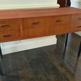 Scandinavian dressing table