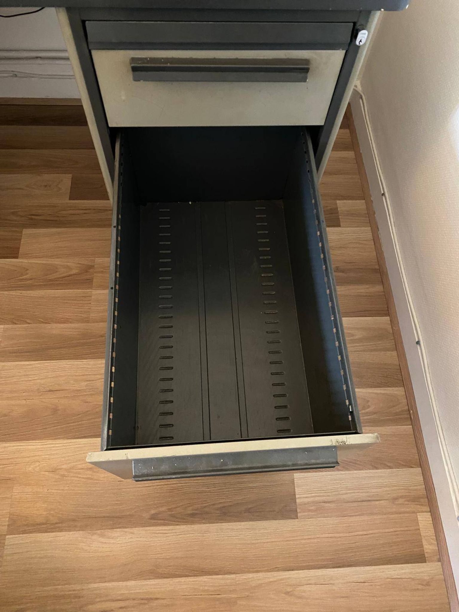 Bureau Strafor bleu & gris