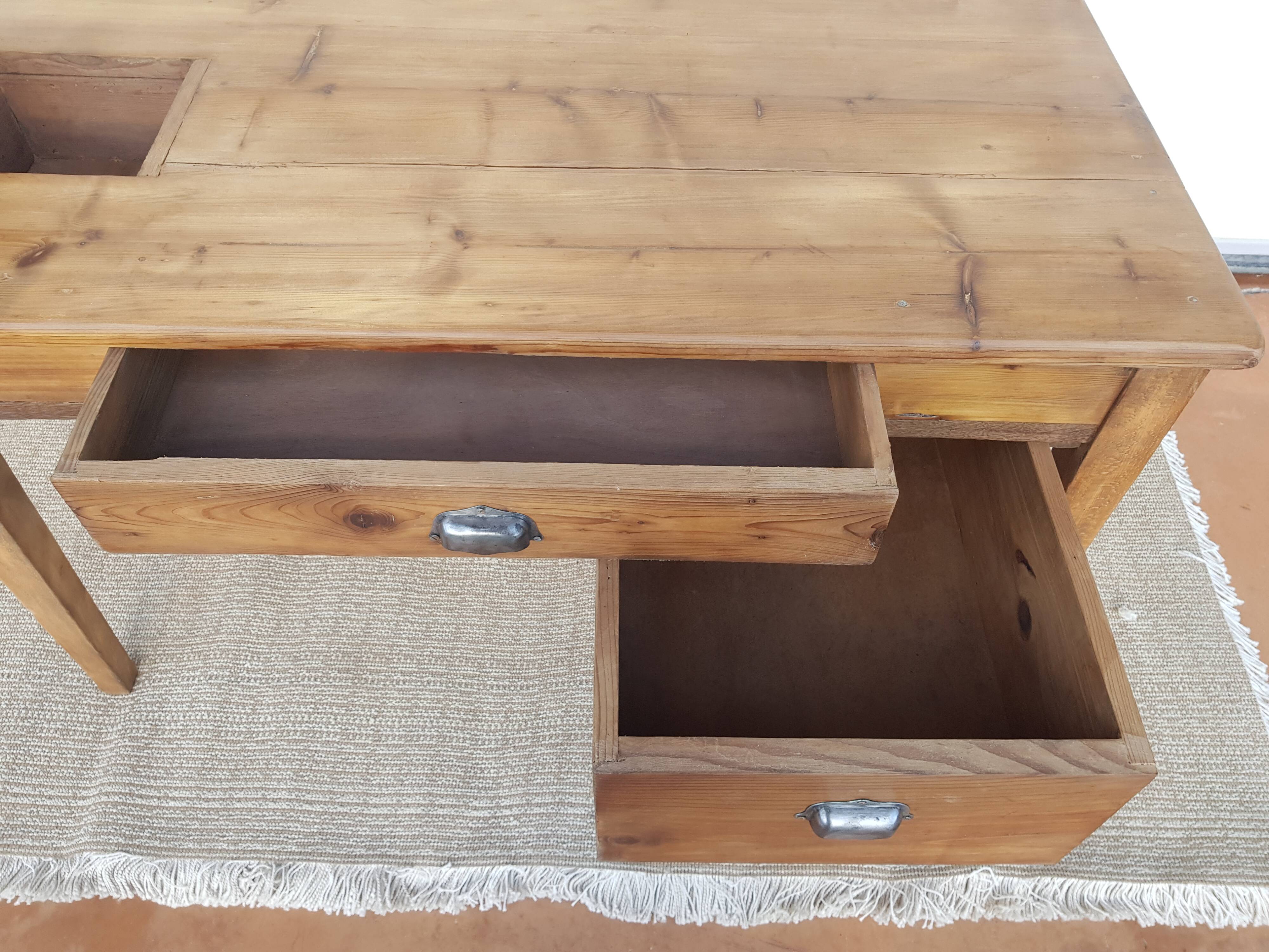 Established coordonnier early 20th s