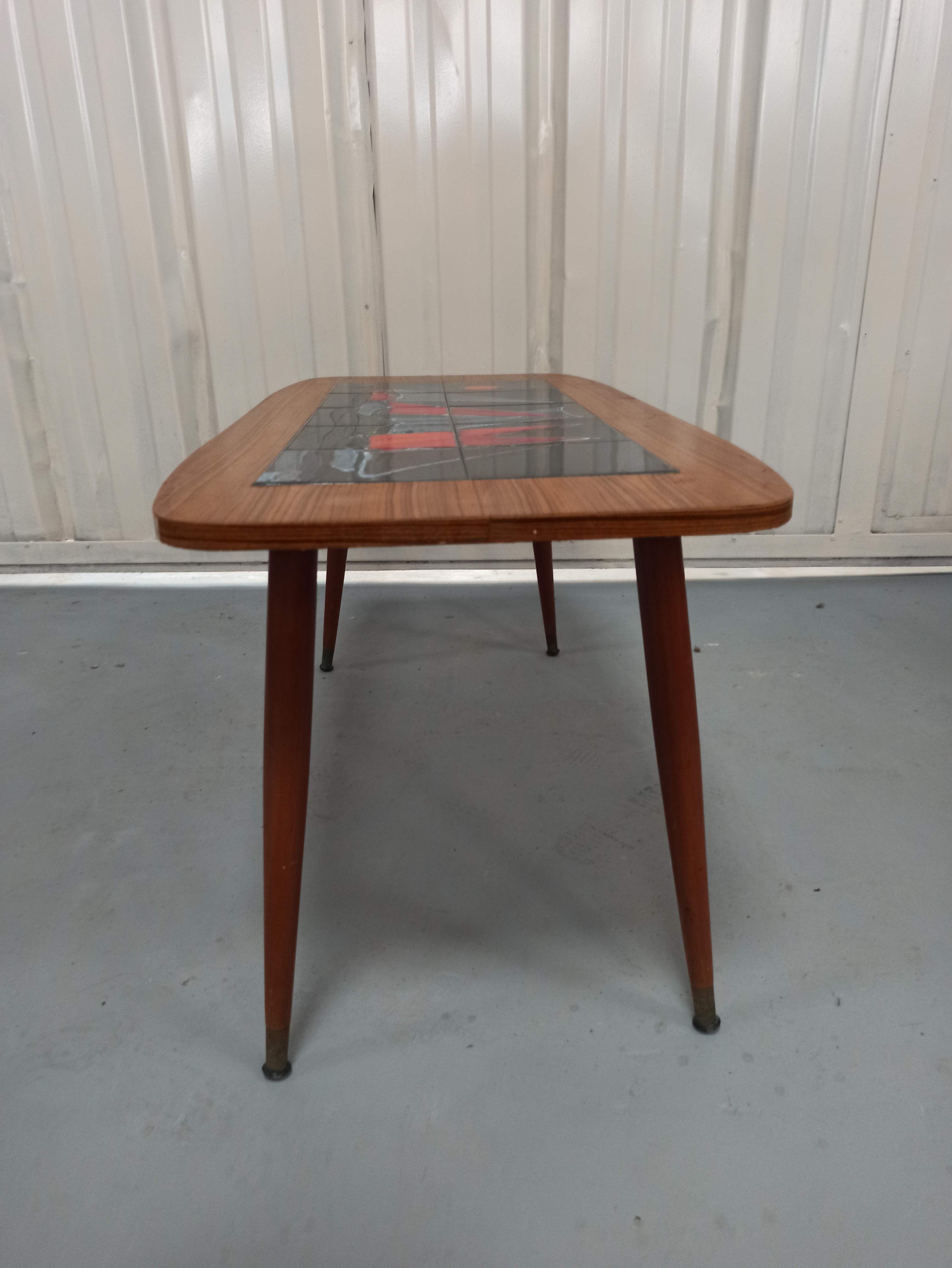 Coffee table year 50 / 60 - tiled tiled Boat decorated Marine feet spindles