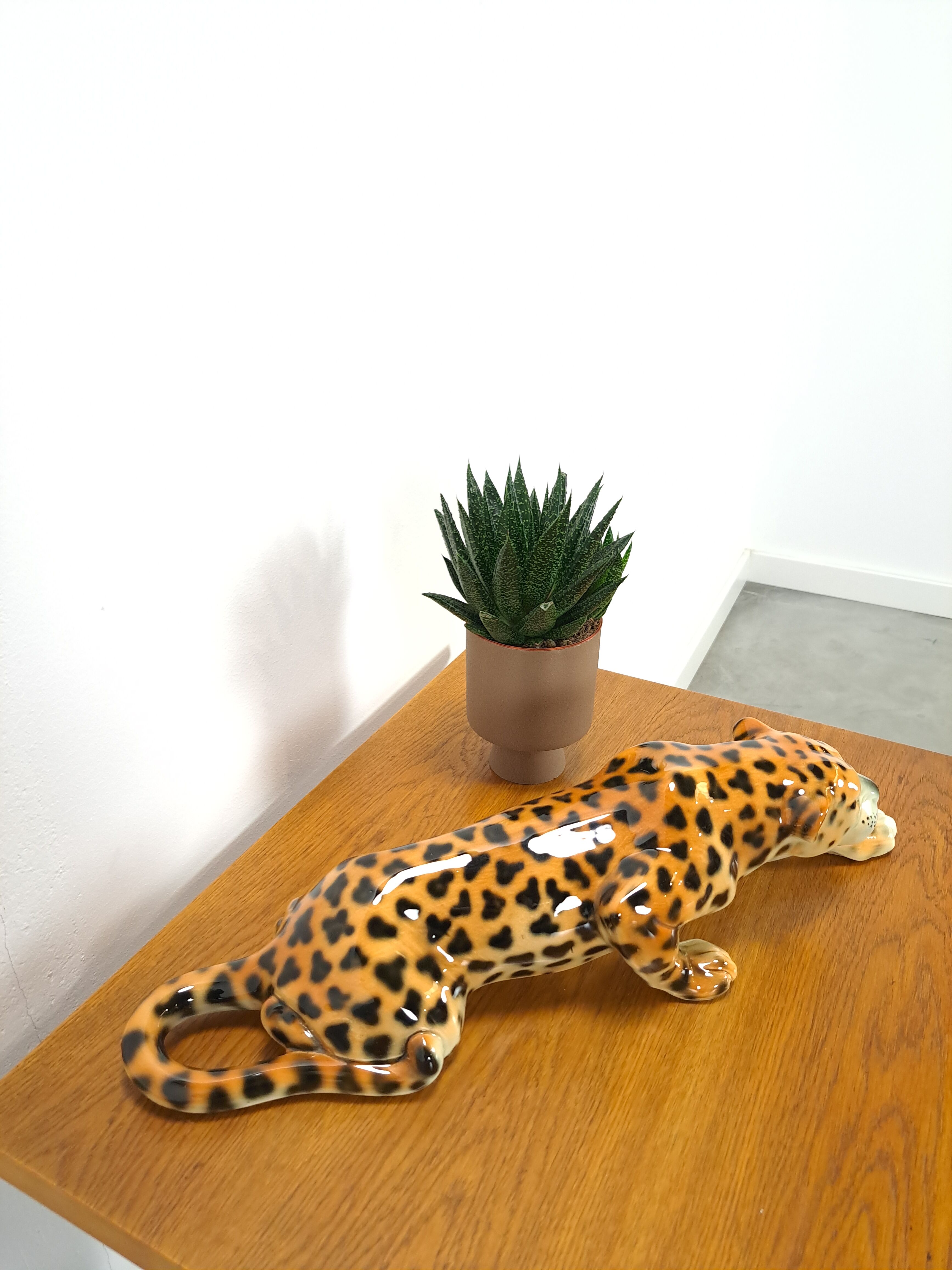 Porcelain statue leopard vintage