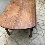Round oak table with shutters