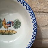 Ancien plat de service creux motif coq Saint Clément France