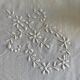 Drap ancien en lin, monogramme MR