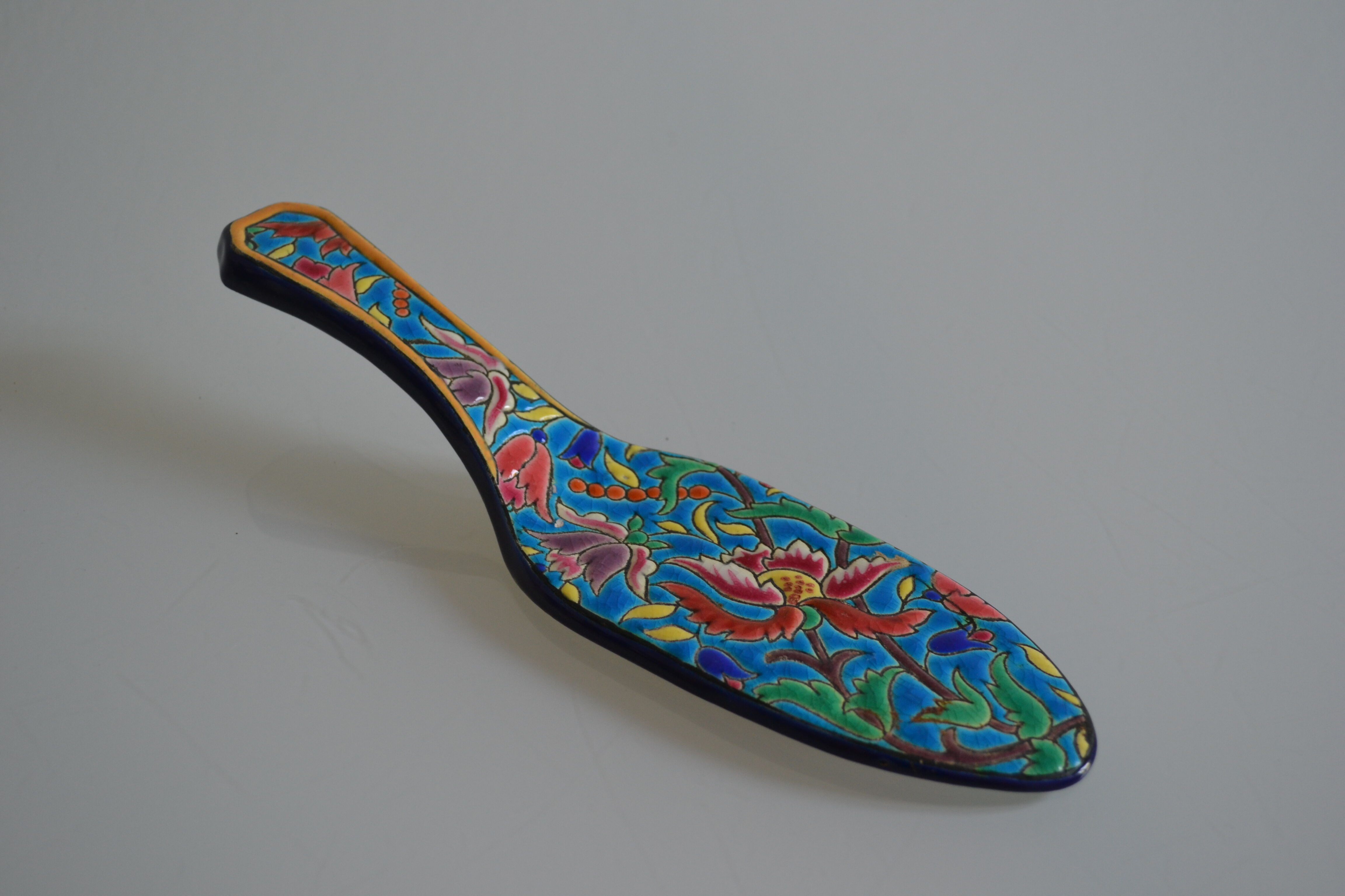 Longwy pie or cake shovel