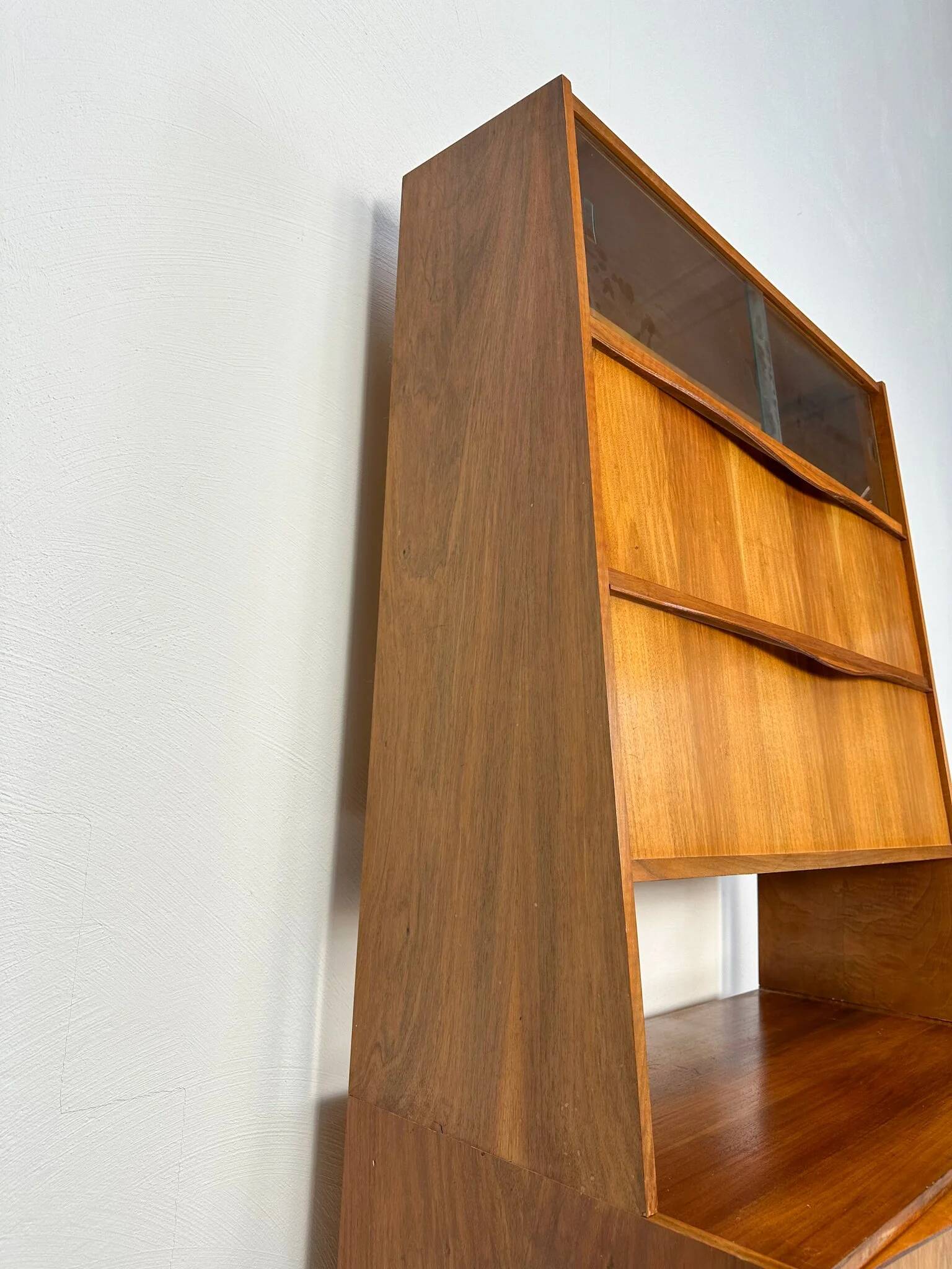 Secrétaire en noyer par Franz Ehrlich pour Hellerau, années 1950