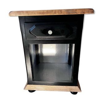 High-end 70s bedside table / accent furniture in solid wood.