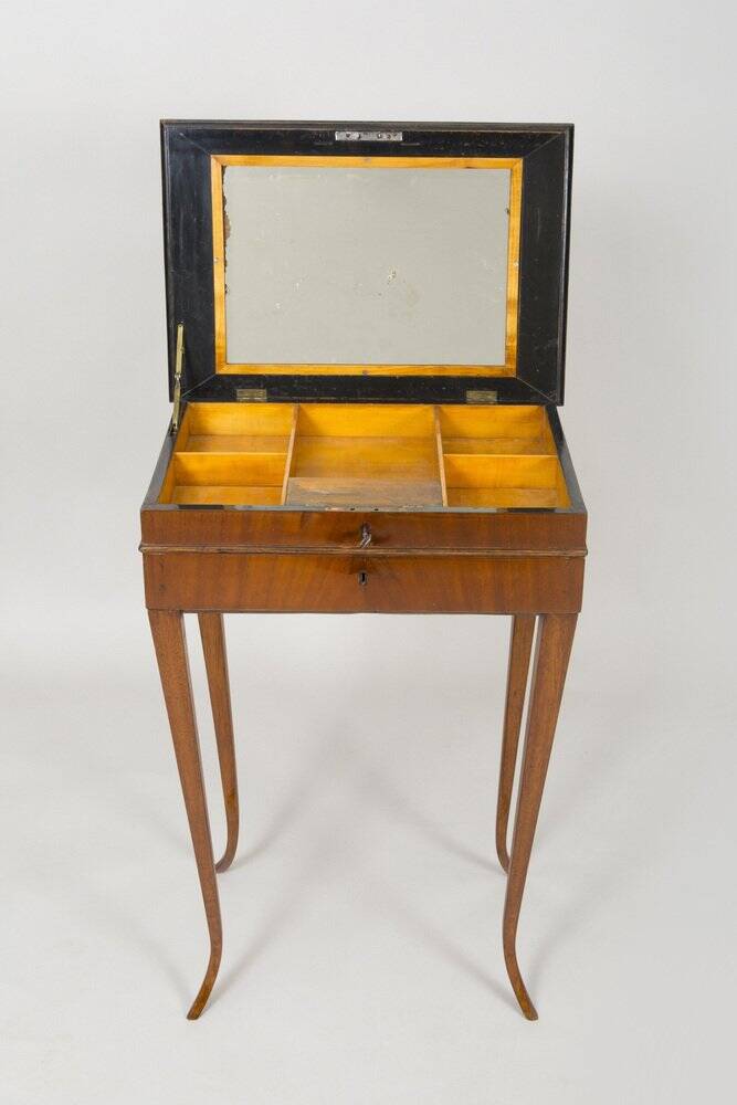 Biedermeier Worktable in Mahogany & Lacquer, Austria, 1820s