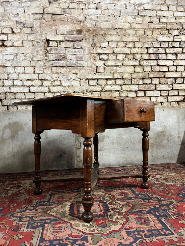 Table à écrire en bois naturel D’époque Louis XIII XVII Eme Siècle