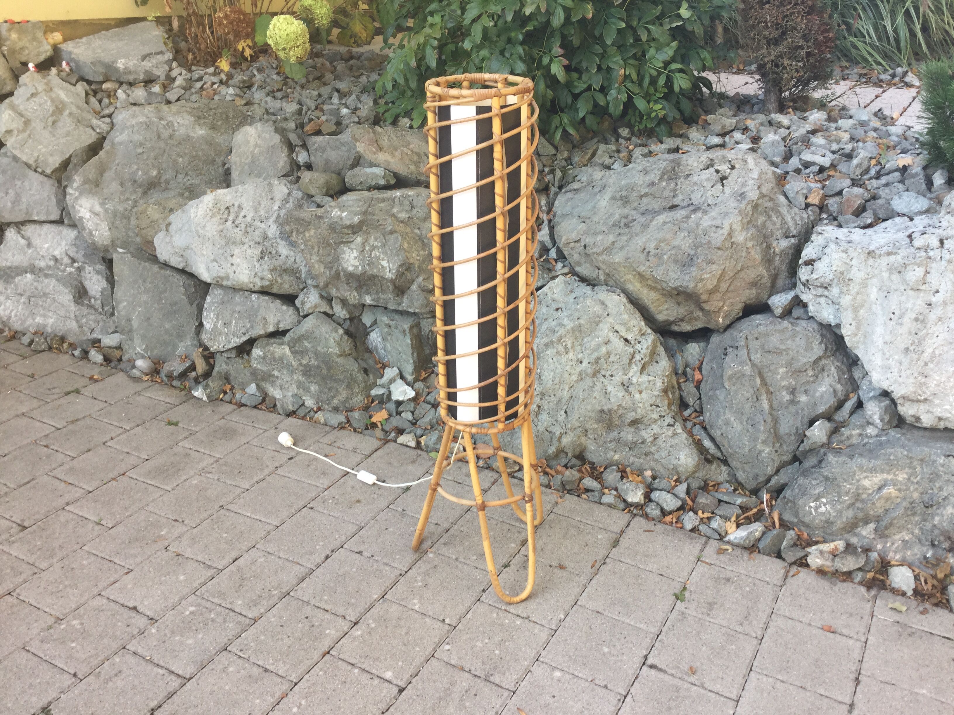 Cylindrical lamp rattan year 1960