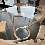 oraito table and éva rochebobois chairs