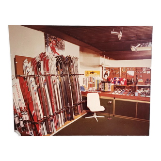 Vintage art photo - Ski shop 80 years - Alpine skiing