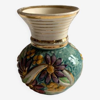 Slip vase