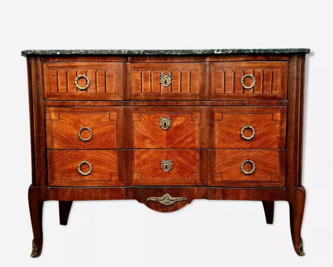 Louis XV period crossbow chest of drawers in precious wood marquetry circa 1750