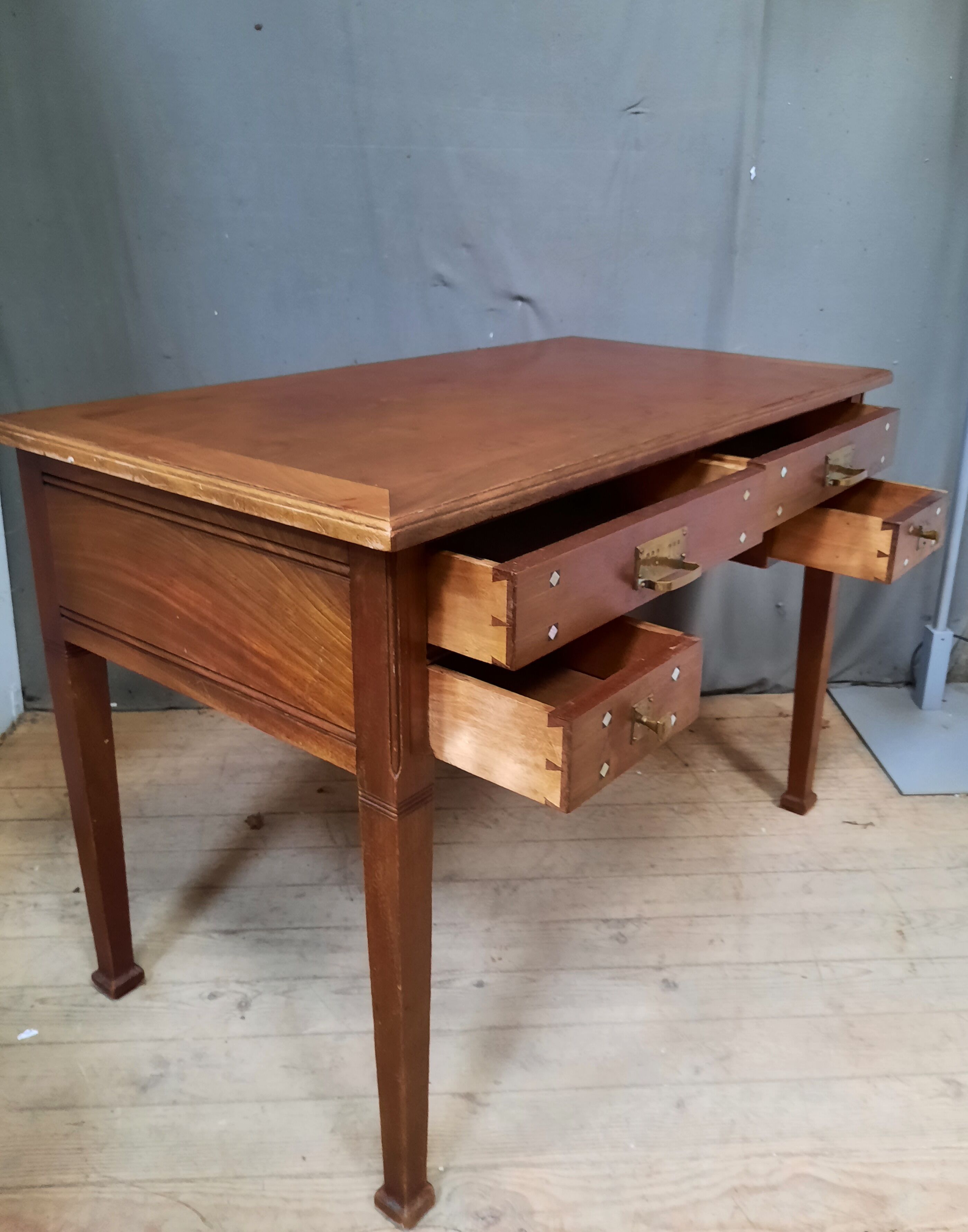 Bureau plat