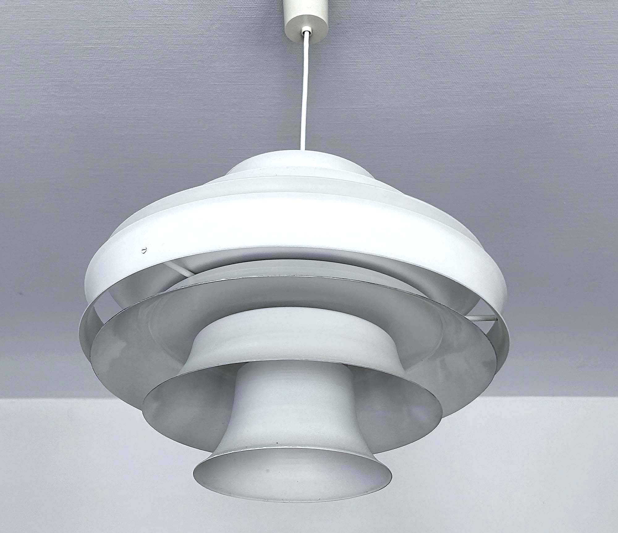 Large Scandinavian pendant light, 70s