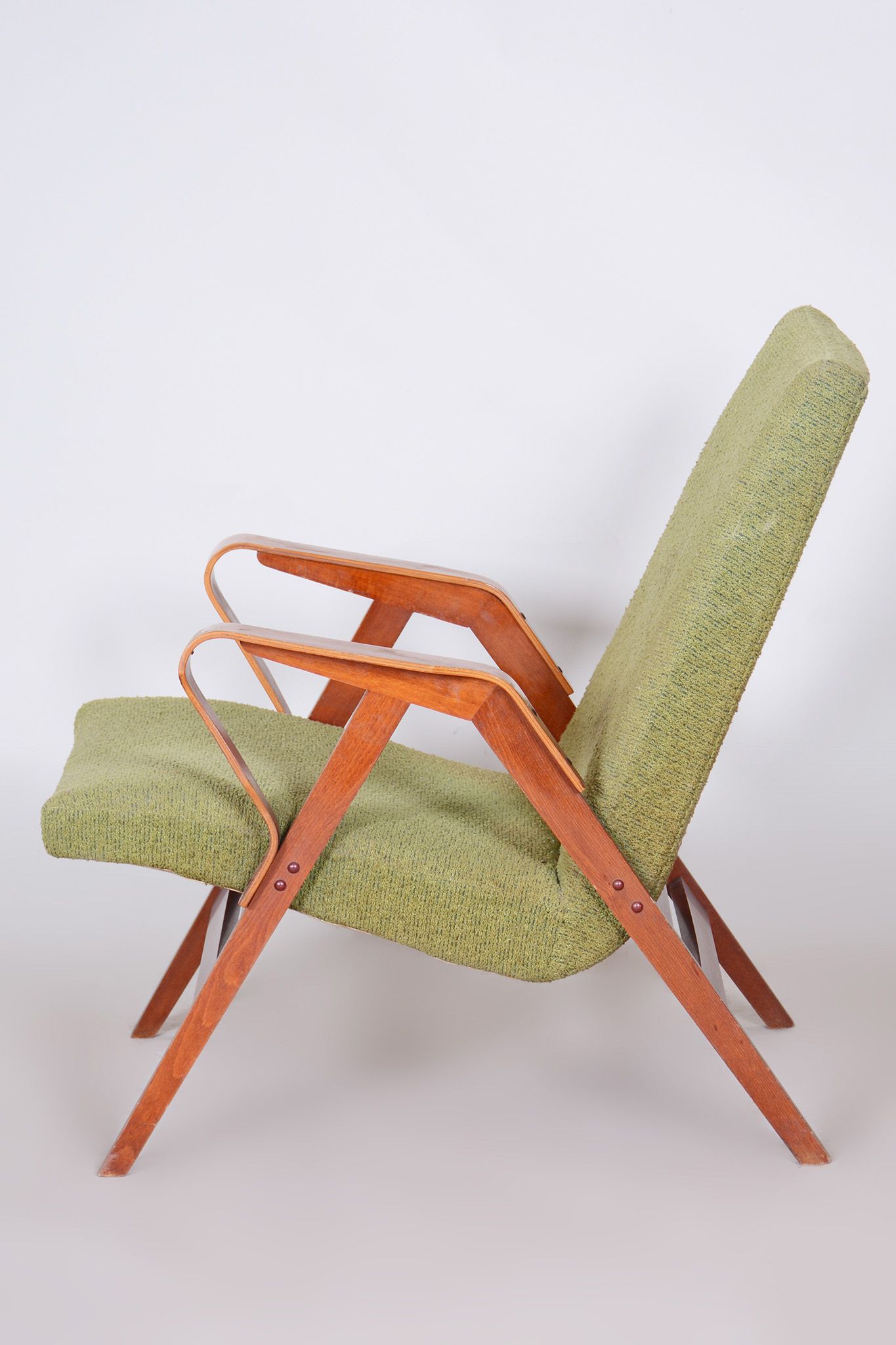 Original Mid-Century Green Beech Armchair, Tatra - Pravenec, Czechia, 1950s