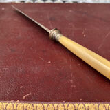 Set of 12 old horn handle knives