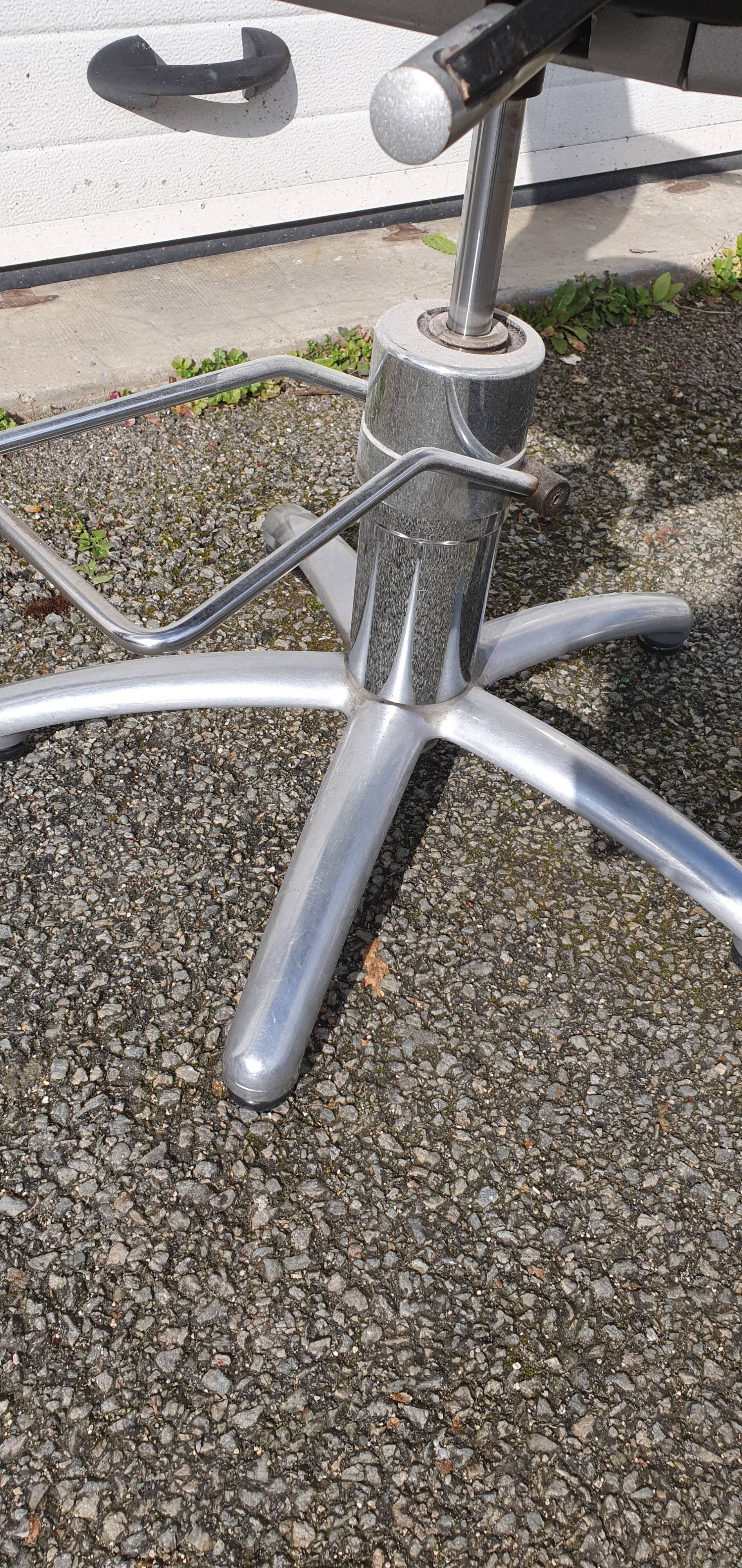 Hairdresser's chair, barber