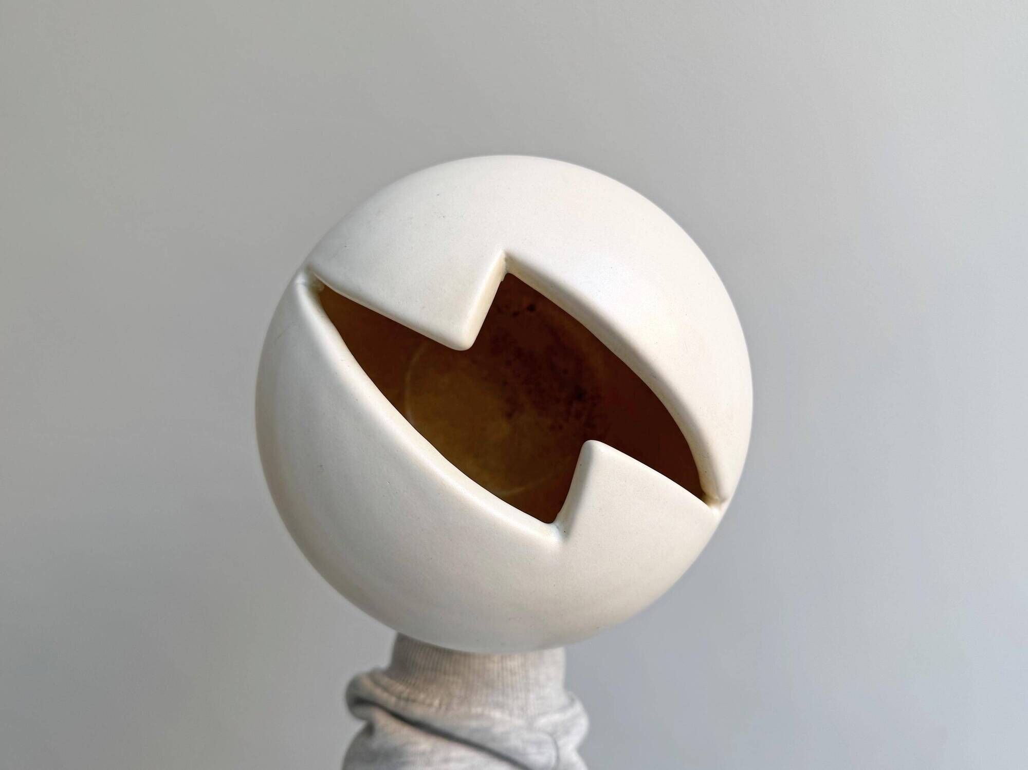 Unique vintage Prosman ceramic B2 vase - lightning bolt