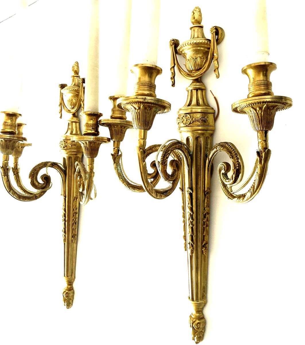 Appliques murales style Louis XVI  fin 19è.  bronze doré, set de 2
