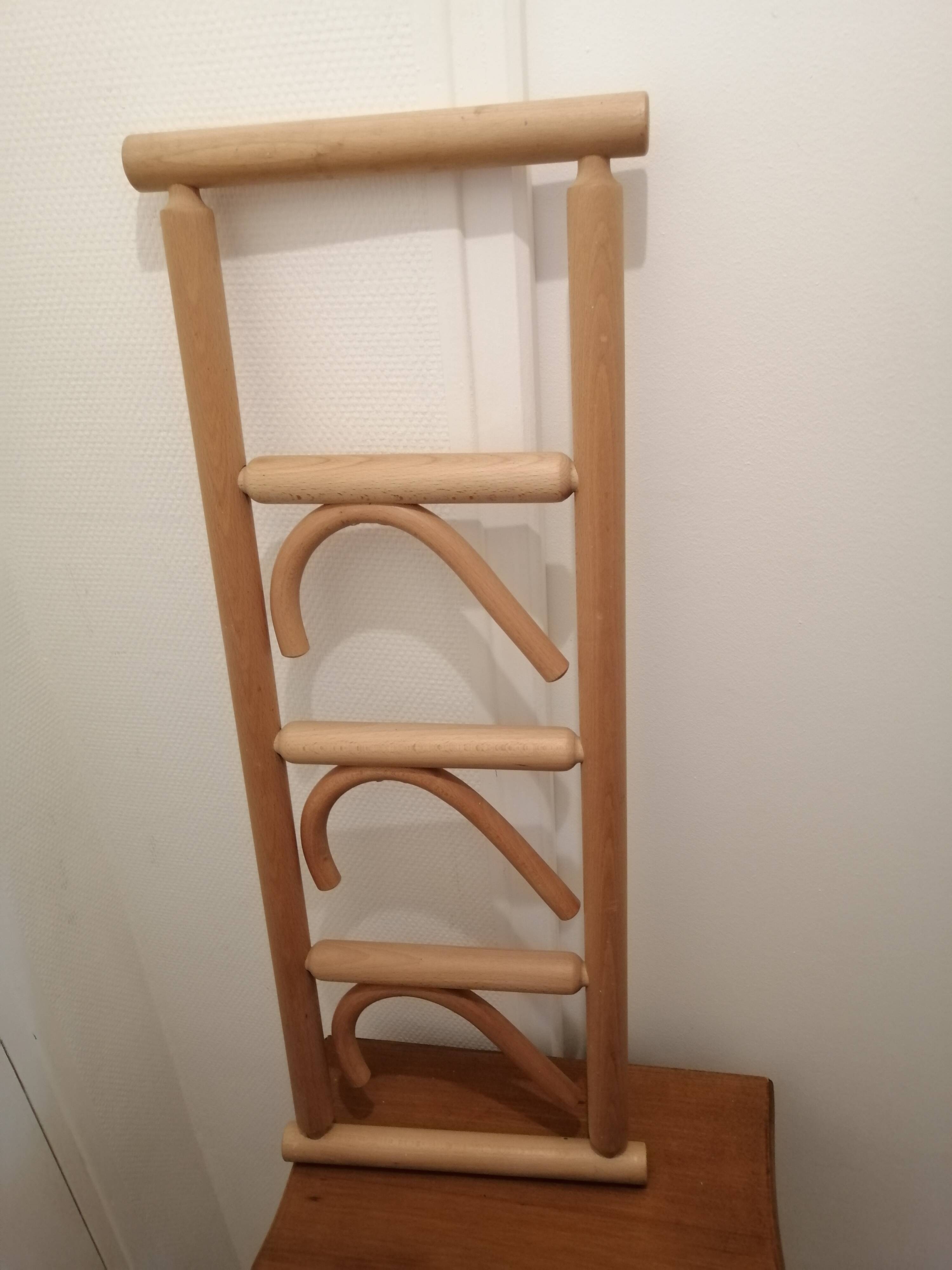 Vintage curved wood wall coat rack by ton cechoslovakia 1980