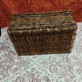 Coffre en bois tressé
