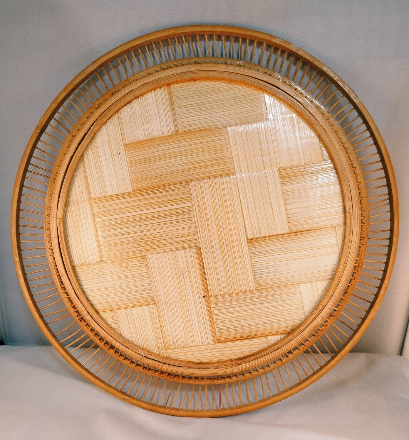 Decorative rattan tray