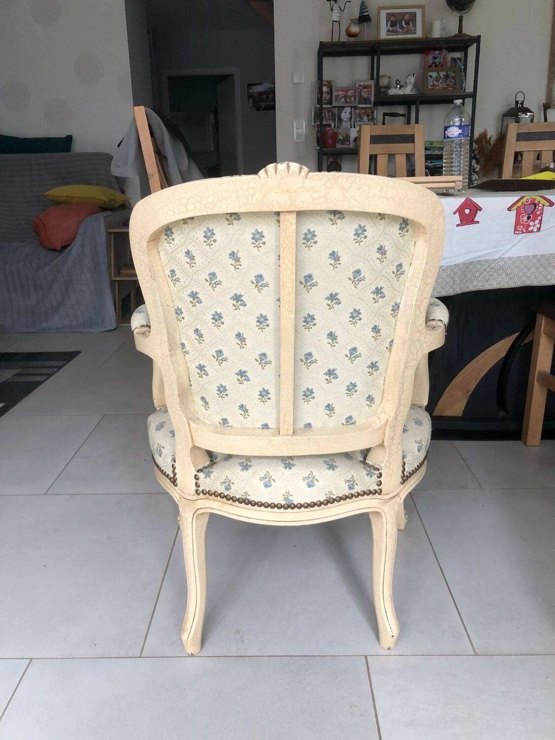Paire de fauteuil laqué de style Louis XV